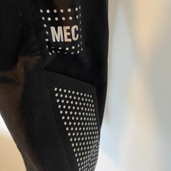 Men's MEC Waterproof Jacket and Pants for Road Cycling - Picture 9 of 10
